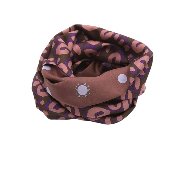 Louis Vuitton Silk Animal Print Snood - Picture 3 of 7